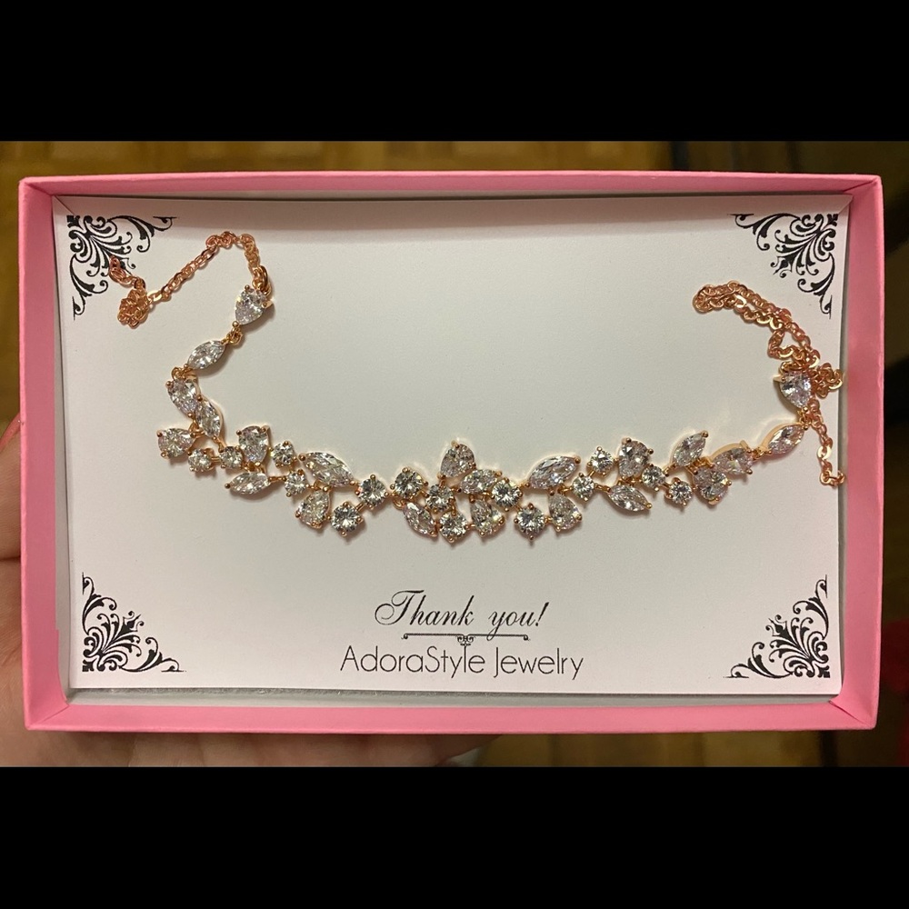 AdoraStyle Necklace